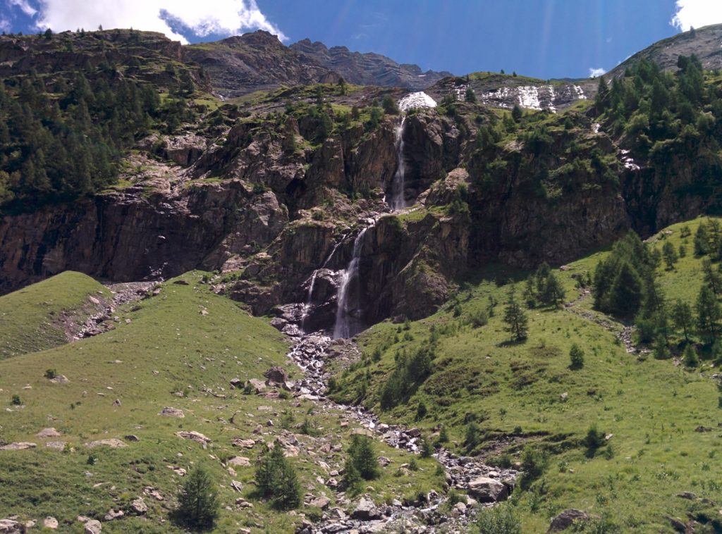 Cascade tombant de l'Aiglière