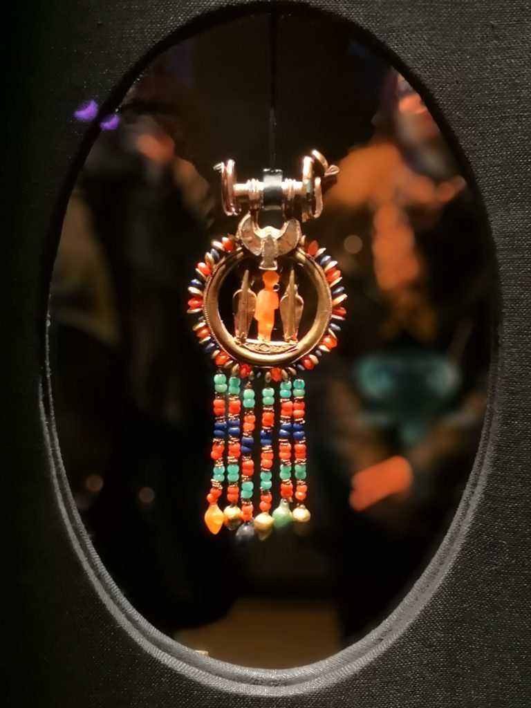 Pendentif expo Toutankhamon